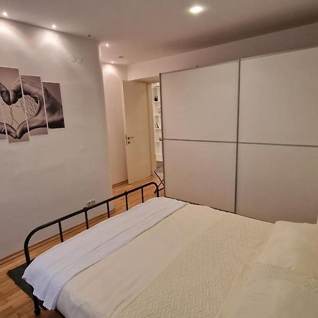 Apartman Roses Zagreb Buitenkant foto