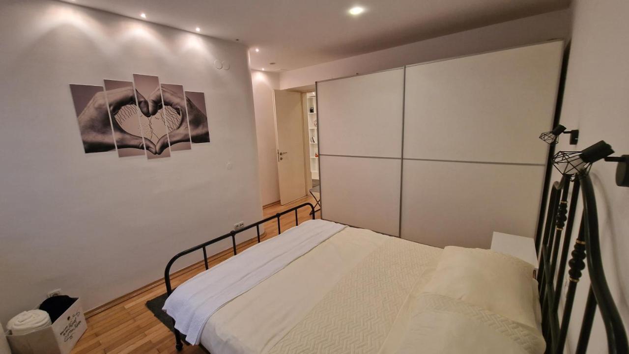 Apartman Roses Zagreb Buitenkant foto